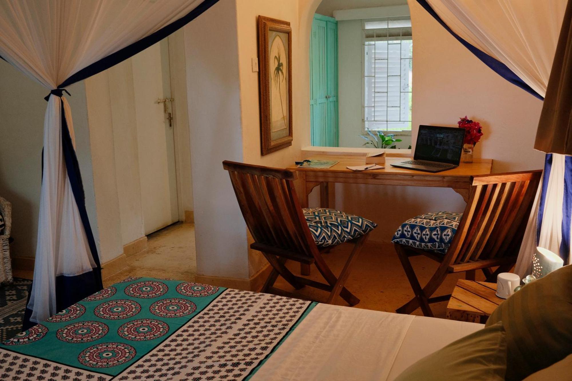 Salty'S Kitesurf Village Килифи Экстерьер фото